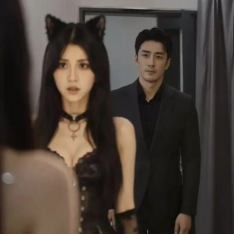 《不能碰的猫耳女下属的秘密》AI短剧完整版合集-2026都市职场悬疑黑马全网刷屏-谜团探寻反转不断-不能碰的猫耳女下属的秘密高热度追剧