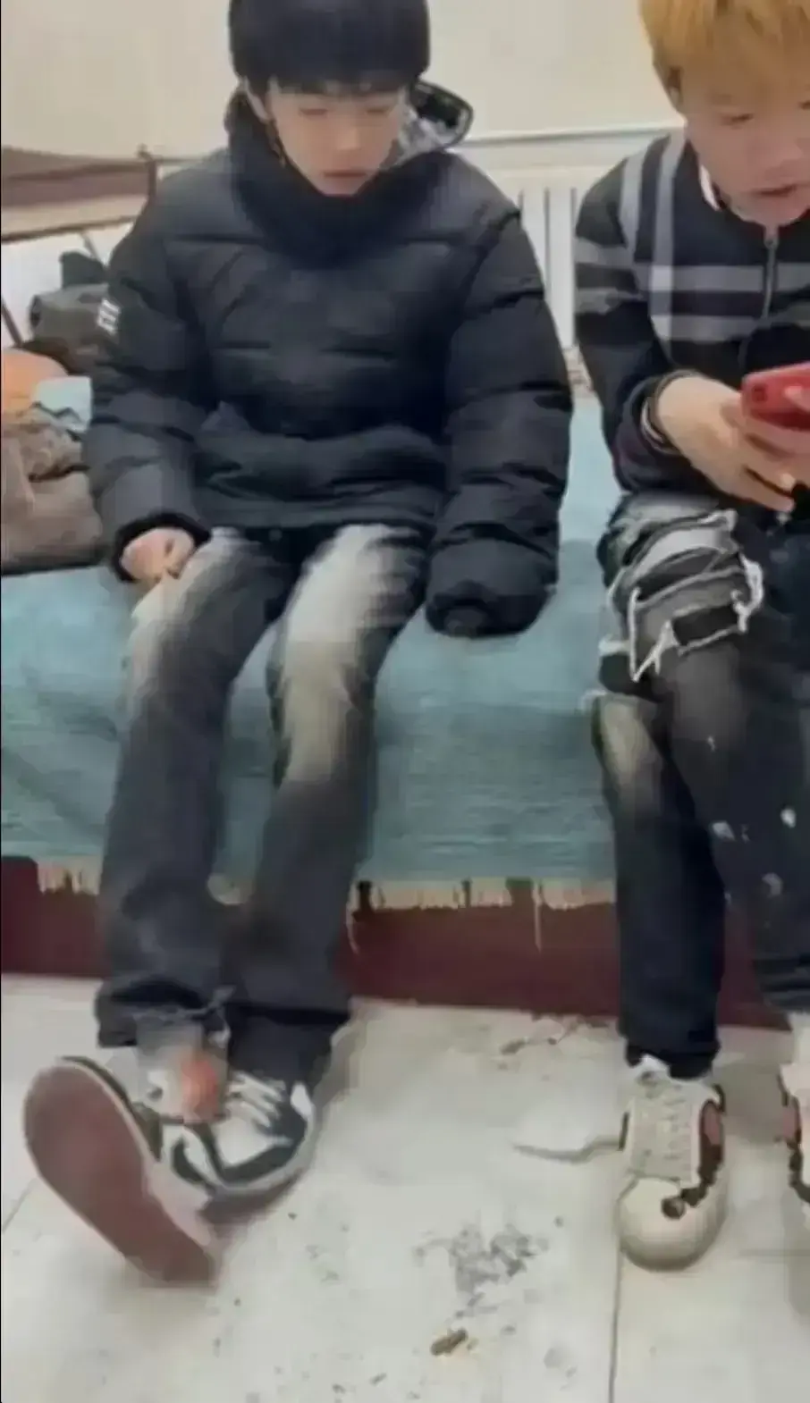 《轻奢小子和美式boy》相关资源图片